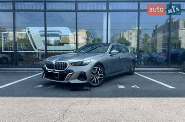 Седан BMW i5 2024 в Киеве