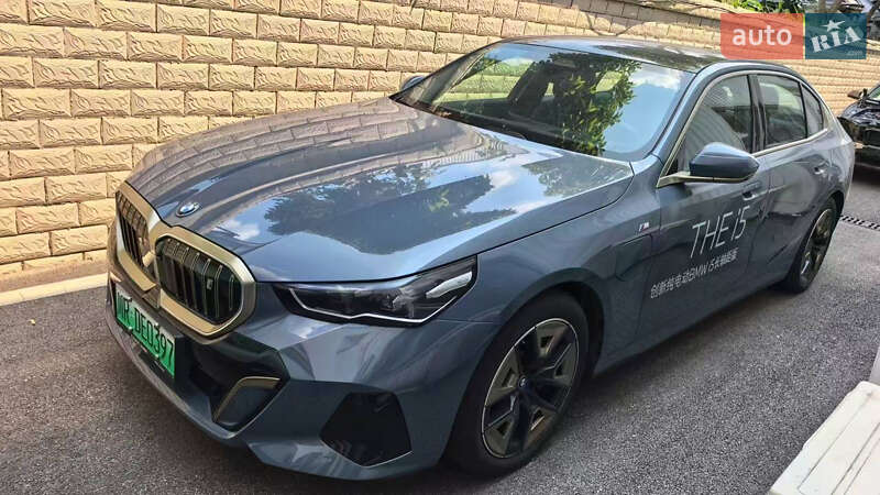 BMW i5 2024