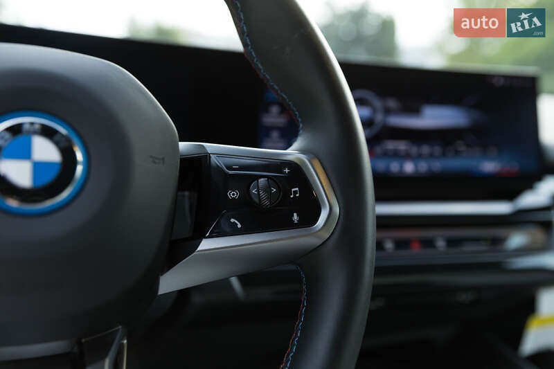 Седан BMW i5 2024 в Луцьку