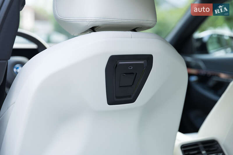 Седан BMW i5 2024 в Луцьку