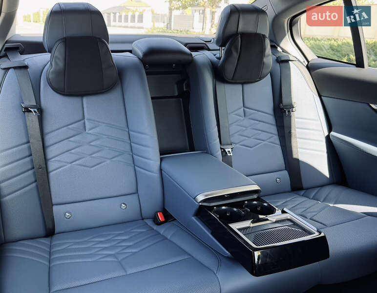 Седан BMW i5 2024 в Одессе