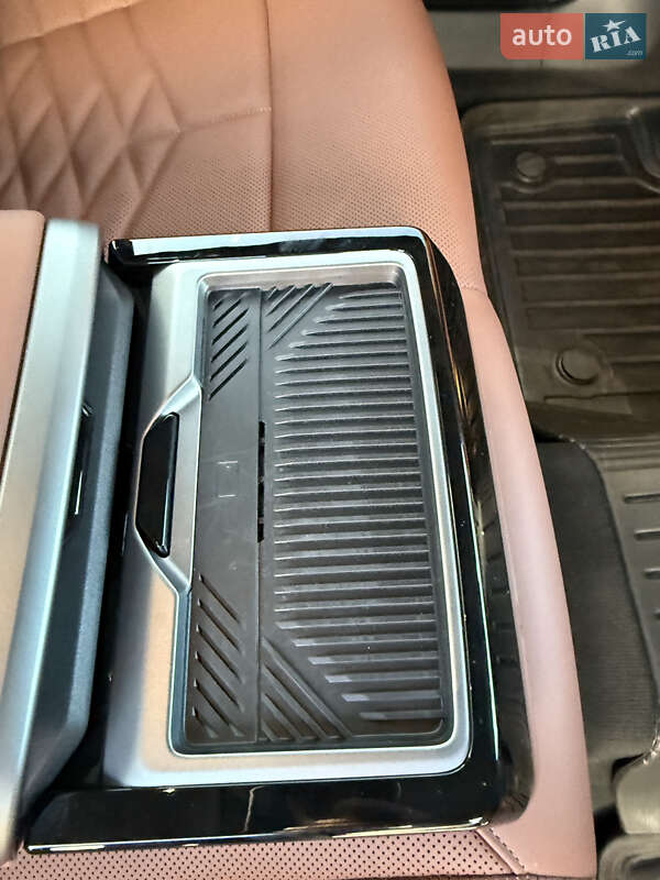 Седан BMW i5 2024 в Днепре