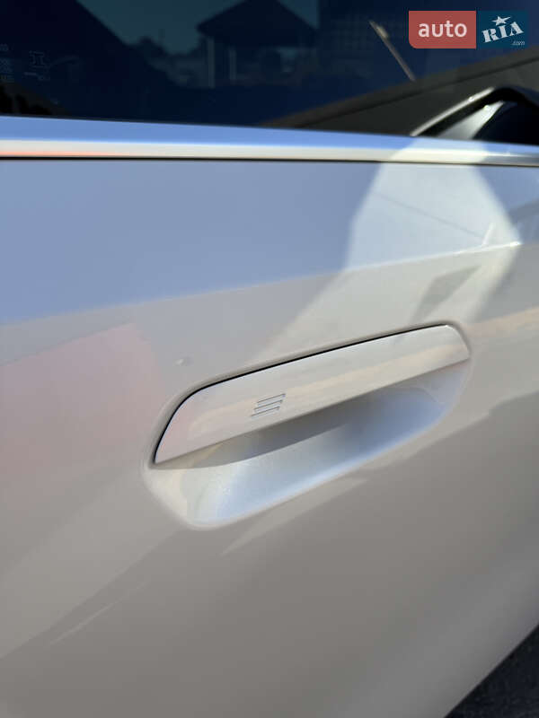 Седан BMW i5 2024 в Днепре