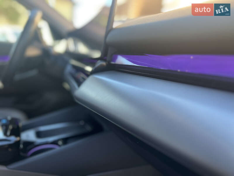 Седан BMW i5 2024 в Киеве