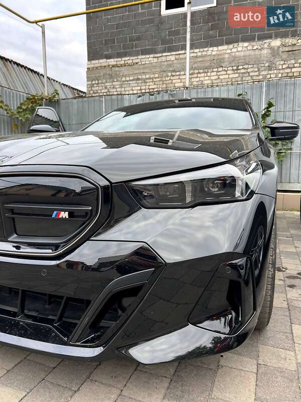 Седан BMW i5 2024 в Черкассах