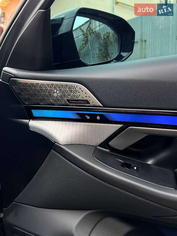 Седан BMW i5 2024 в Черкассах