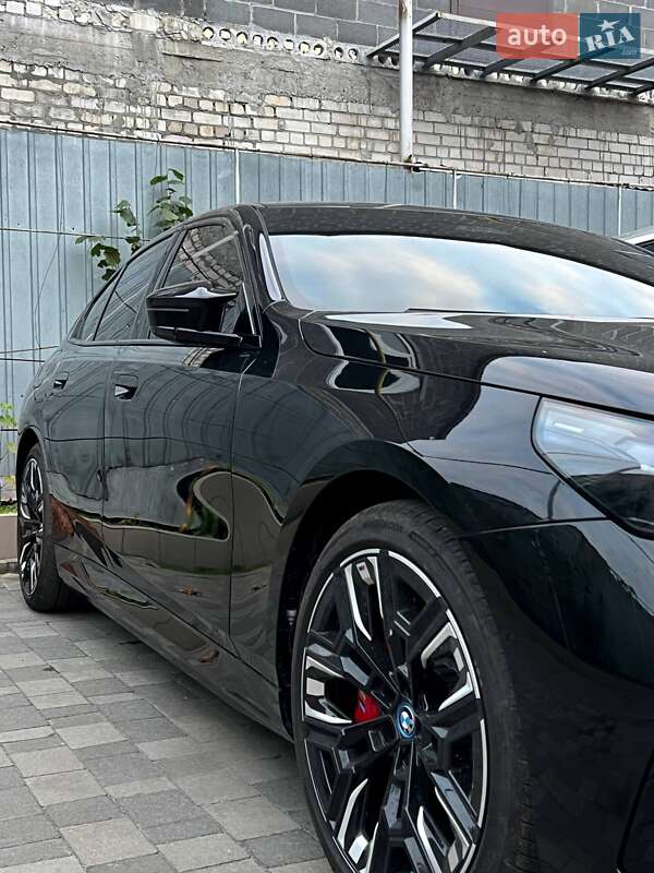 Седан BMW i5 2024 в Черкассах