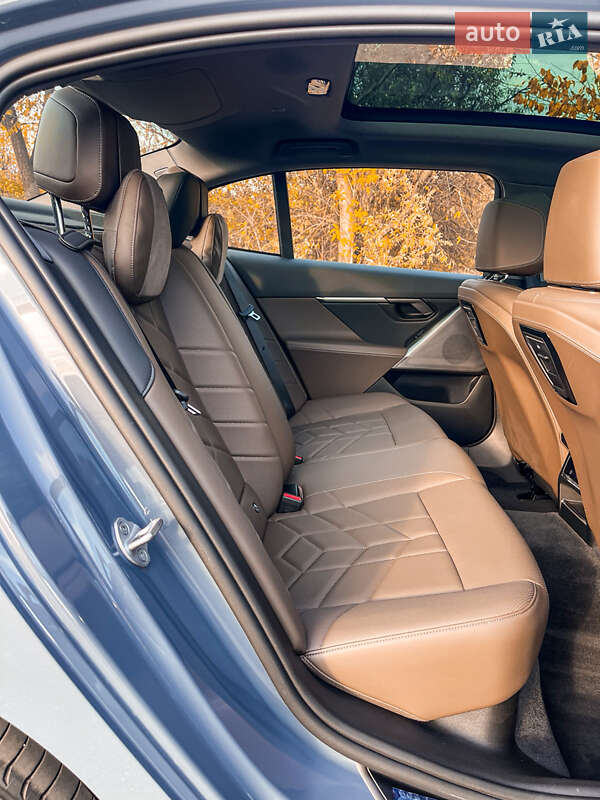 Седан BMW i5 2024 в Кривом Роге фото 8 Седан BMW i5 2024 в Кривом Роге