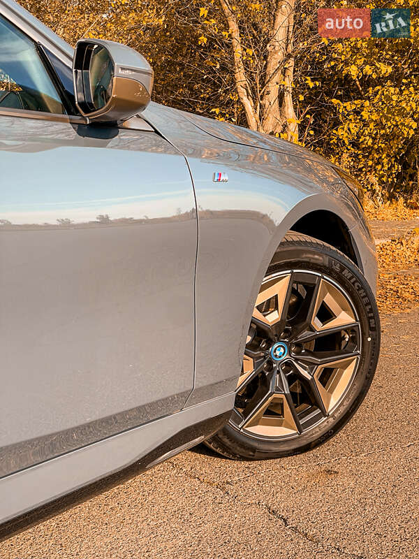 Седан BMW i5 2024 в Кривом Роге фото 6 Седан BMW i5 2024 в Кривом Роге