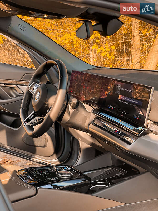 Седан BMW i5 2024 в Кривом Роге фото 10 Седан BMW i5 2024 в Кривом Роге