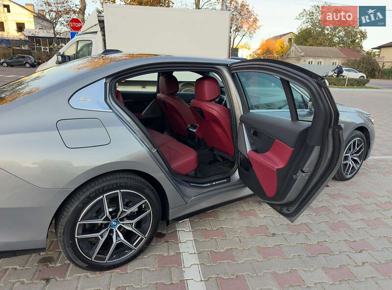 Седан BMW i5 2024 в Одессе