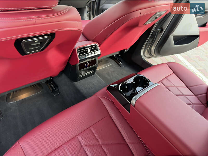 Седан BMW i5 2024 в Одессе