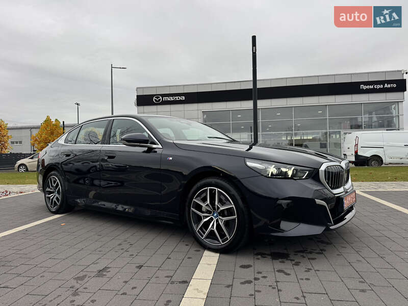 Седан BMW i5 2024 в Мукачевому