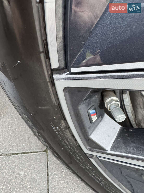 Седан BMW i5 2024 в Мукачевому