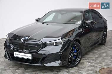 Седан BMW i5 2025 в Києві