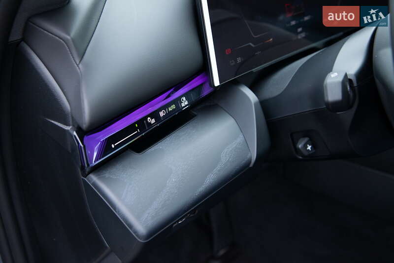 Седан BMW i5 2024 в Киеве