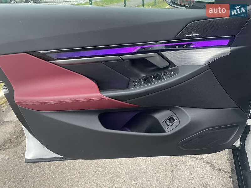 Седан BMW i5 2024 в Киеве фото 14 Седан BMW i5 2024 в Киеве