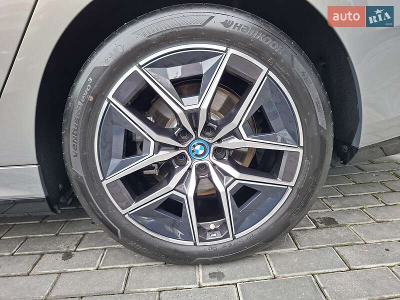 Седан BMW i5 2024 в Одесі