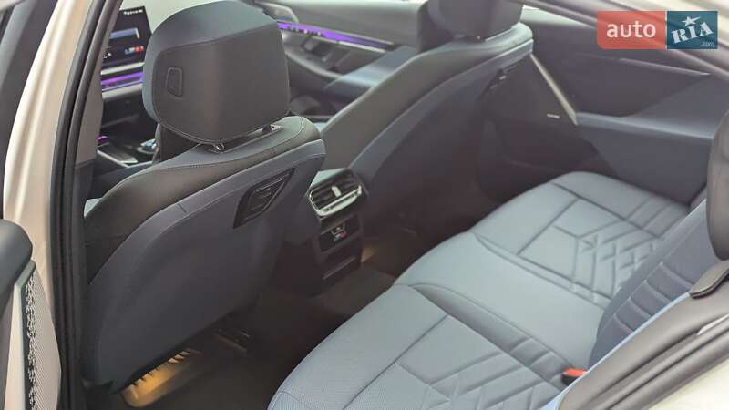 Седан BMW i5 2024 в Киеве фото 26 Седан BMW i5 2024 в Киеве
