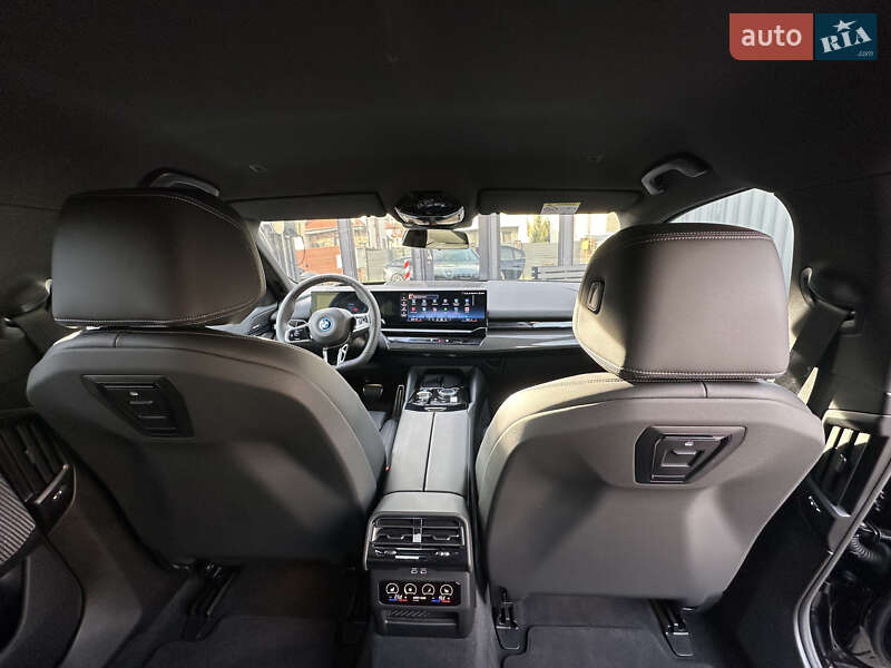 Седан BMW i5 2025 в Києві