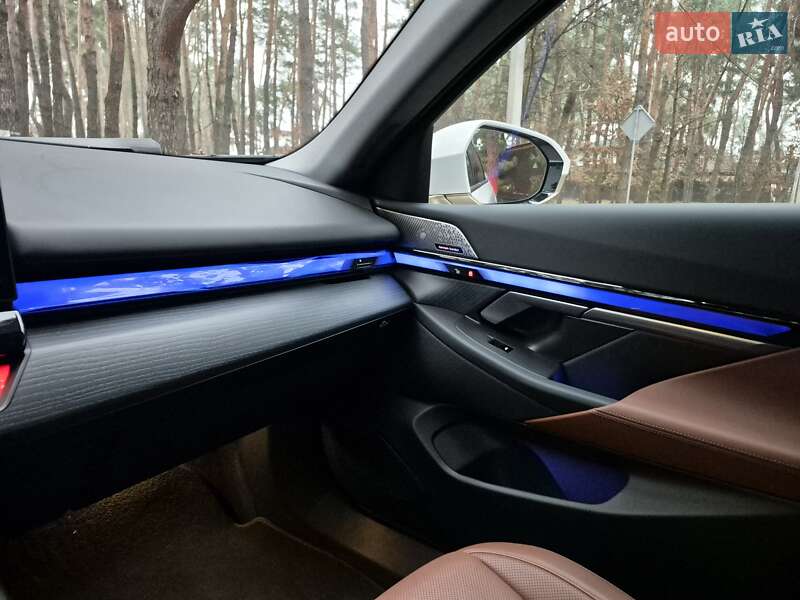 Седан BMW i5 2024 в Шевченково