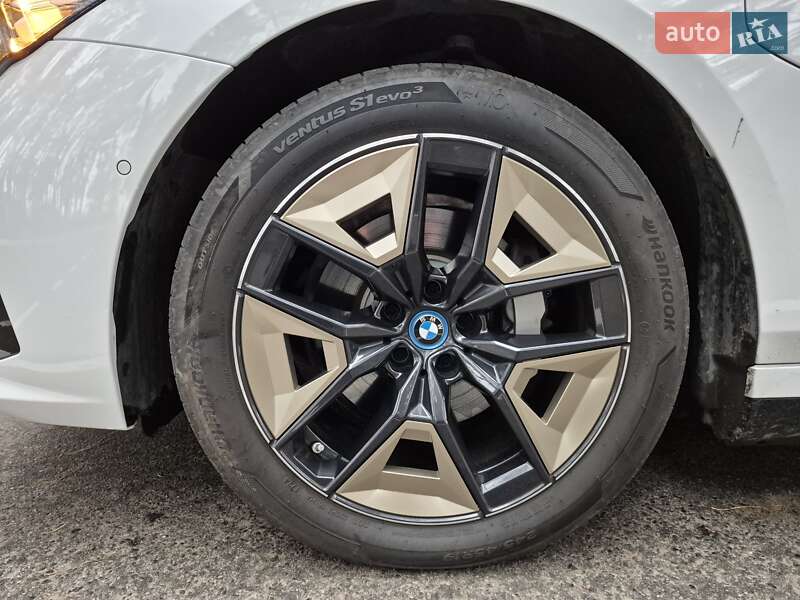 Седан BMW i5 2024 в Шевченково