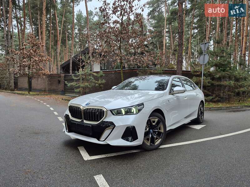 Седан BMW i5 2024 в Шевченково
