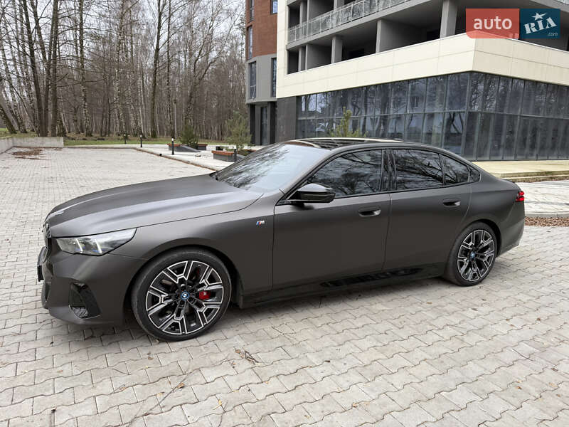 Седан BMW i5 2024 в Тернополі