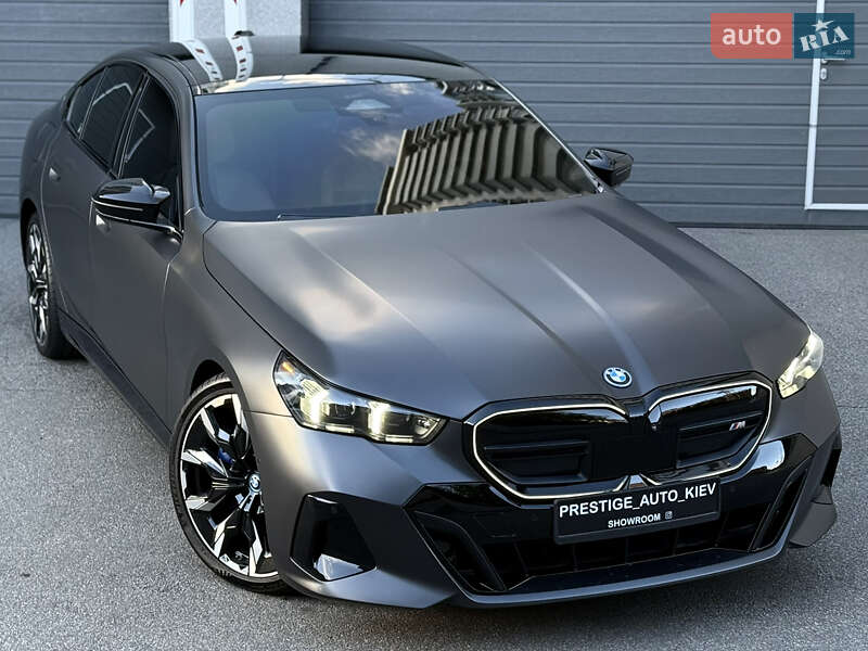 Седан BMW i5 2023 в Києві