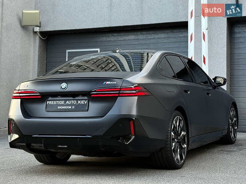 Седан BMW i5 2023 в Києві