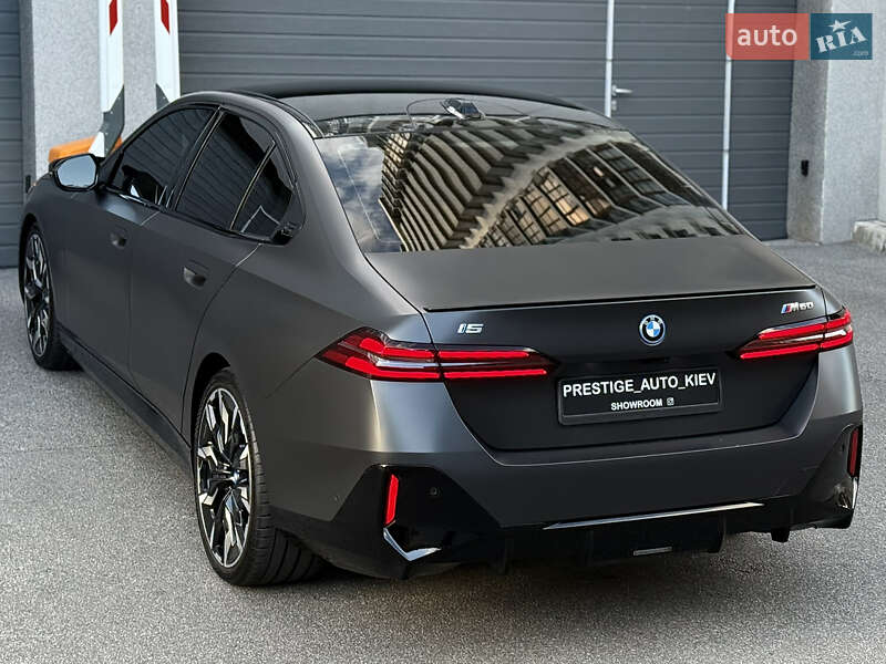 Седан BMW i5 2023 в Києві