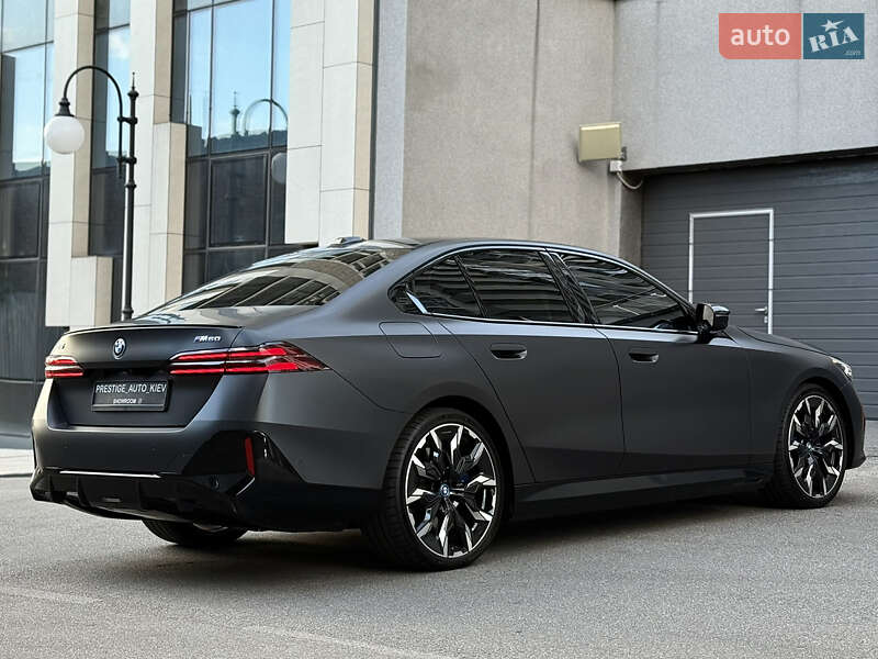 Седан BMW i5 2023 в Києві