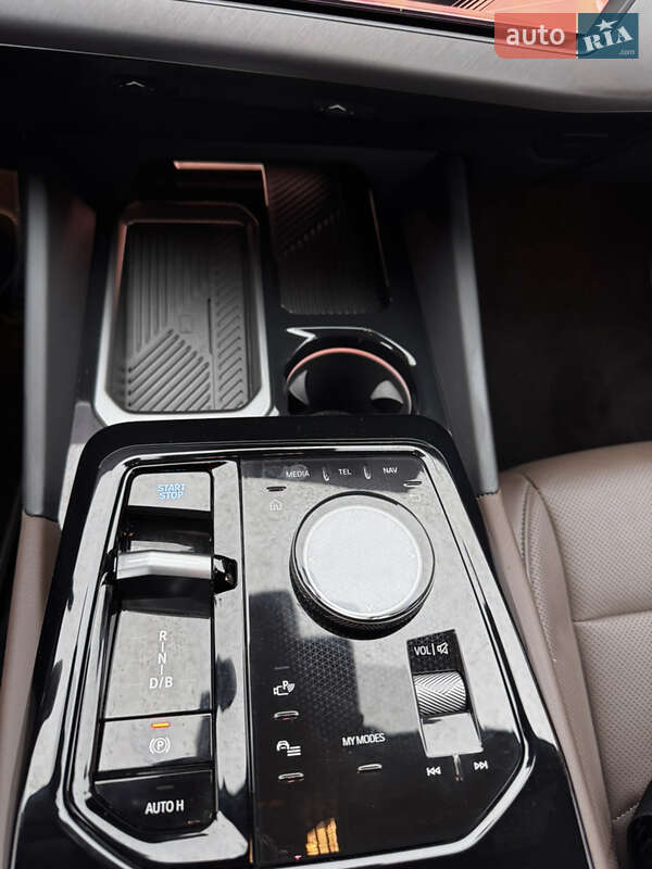 Седан BMW i5 2024 в Дніпрі