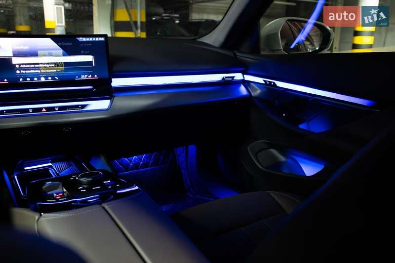 Седан BMW i5 2024 в Киеве