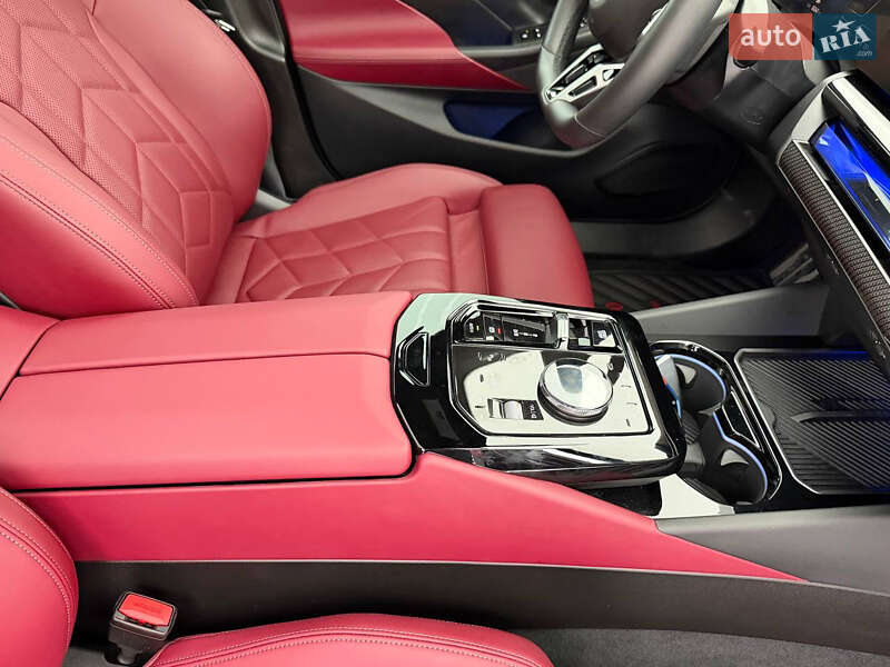 Седан BMW i5 2024 в Харькове