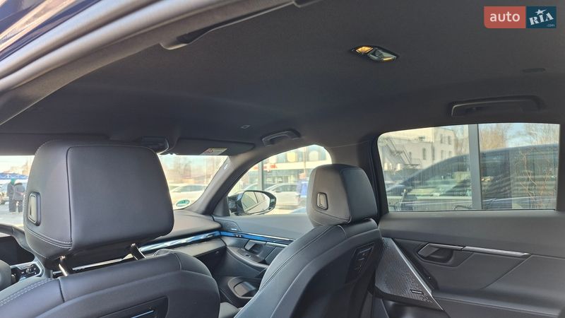 Седан BMW i5 2023 в Хмельницком