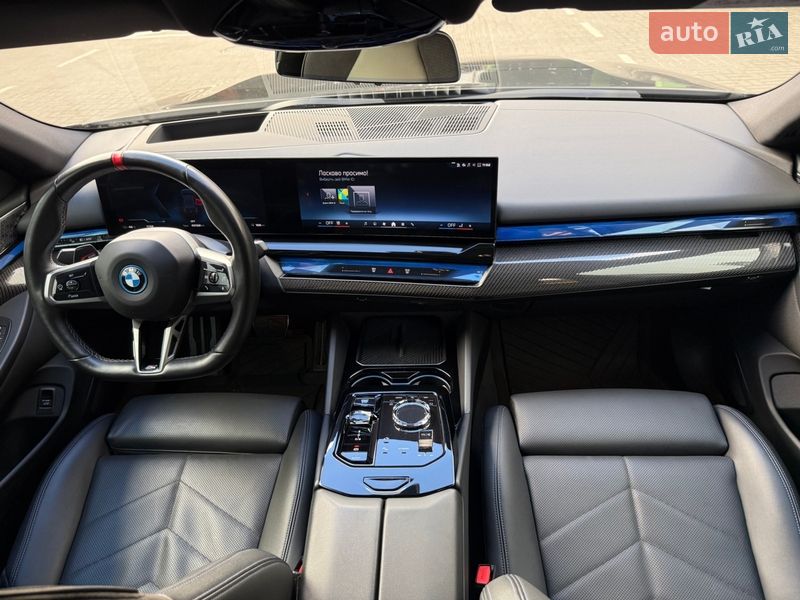 Седан BMW i5 2023 в Киеве