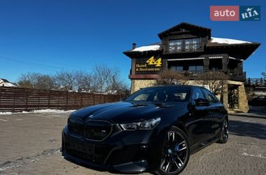 Седан BMW i5 2023 в Ровно