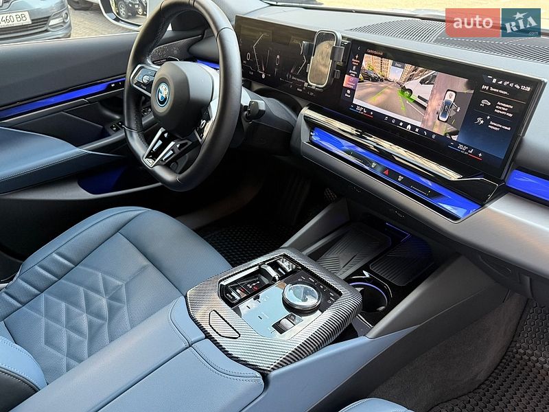 Седан BMW i5 2024 в Киеве