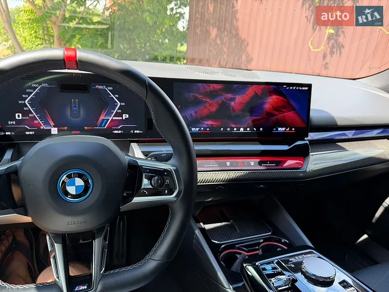 BMW i5