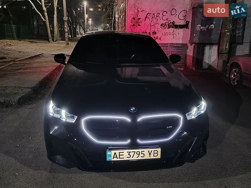 BMW i5