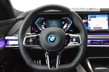 Седан BMW i7 2023 в Києві