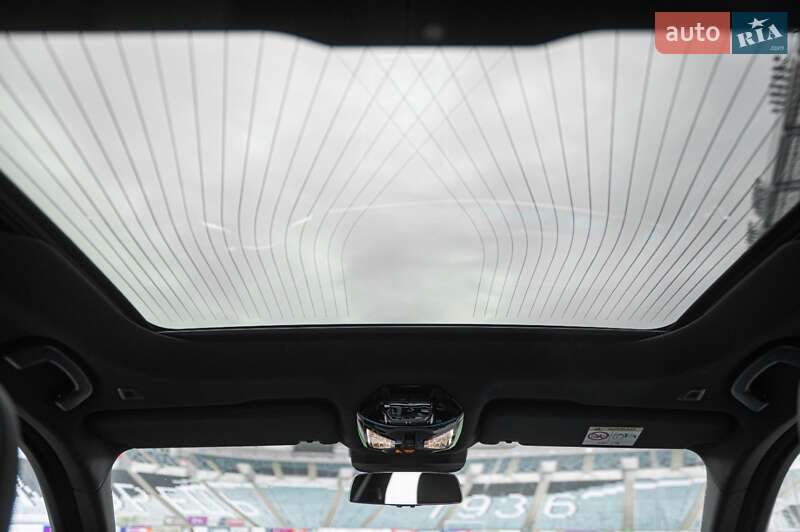 Седан BMW i7 2023 в Одессе