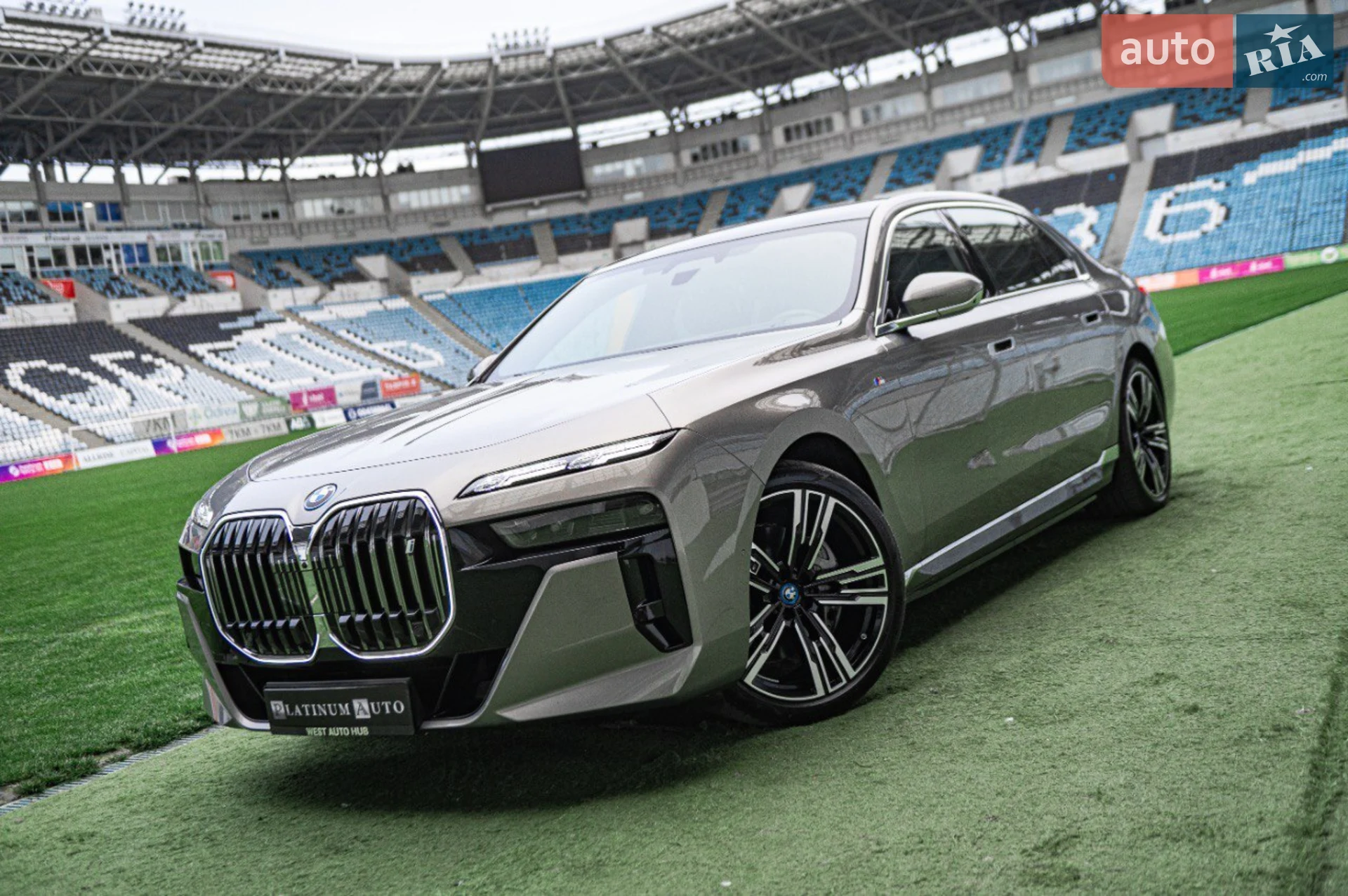 2023 BMW i7 - мініатюра 5