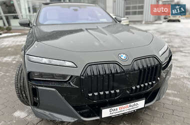 Седан BMW i7 2023 в Хмельницком