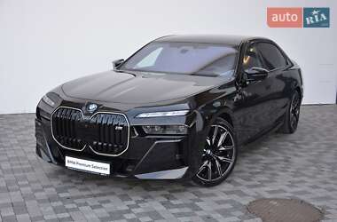 Седан BMW i7 2024 в Києві