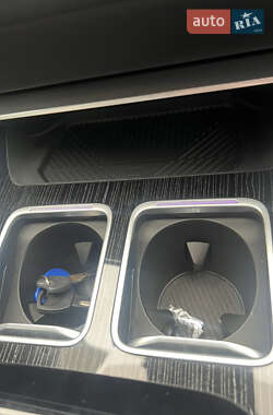 Седан BMW i7 2022 в 