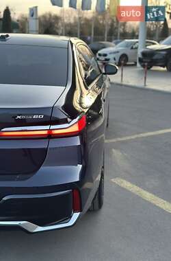 Седан BMW i7 2023 в Полтаве