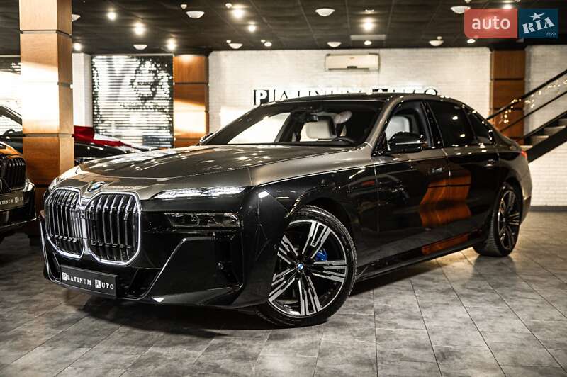 BMW i7 2023