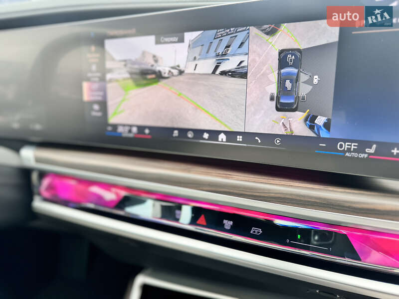 Седан BMW i7 2023 в Києві